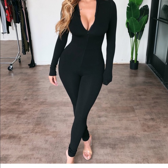 🆕↙️ SAMMY Black Jumpsuit - Picture 2 of 3